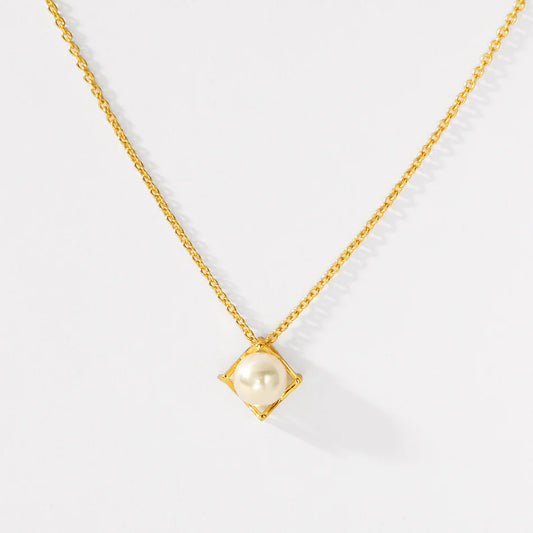 Pearl Crest Necklace